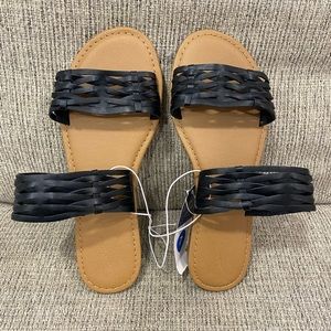 Universal Thread (Target ) Black Woven Sandal
